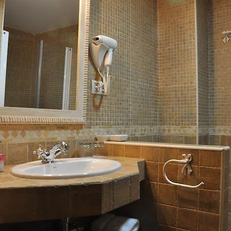 Apartamentos Turisticos Dona Maria La Brava Plasencia Zewnętrze zdjęcie