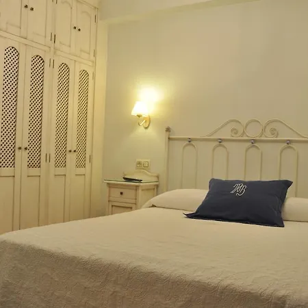 Apartamentos Turisticos Dona Maria La Brava Plasencia Zewnętrze zdjęcie