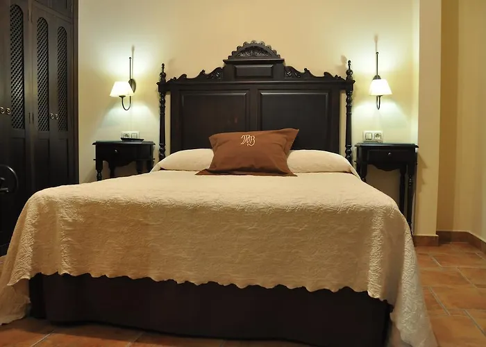 Apartamentos Turisticos Dona Maria La Brava